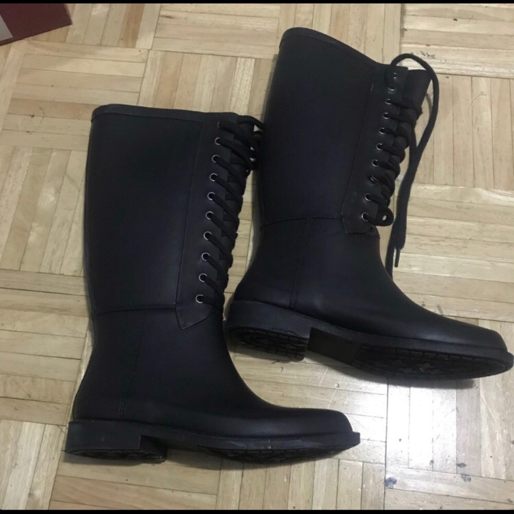 Lace up rain boots